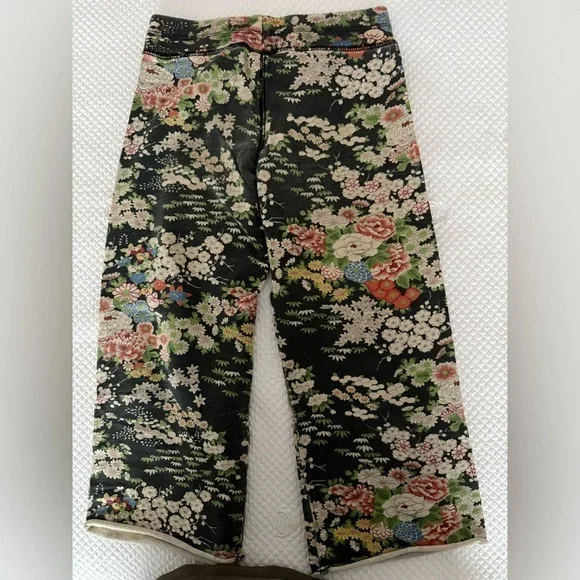 Floral Patterned Pants - Picture 1 of 4